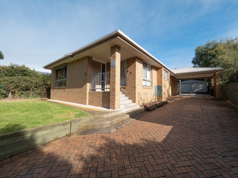 30 Birdwood Avenue, Cowes VIC 3922
