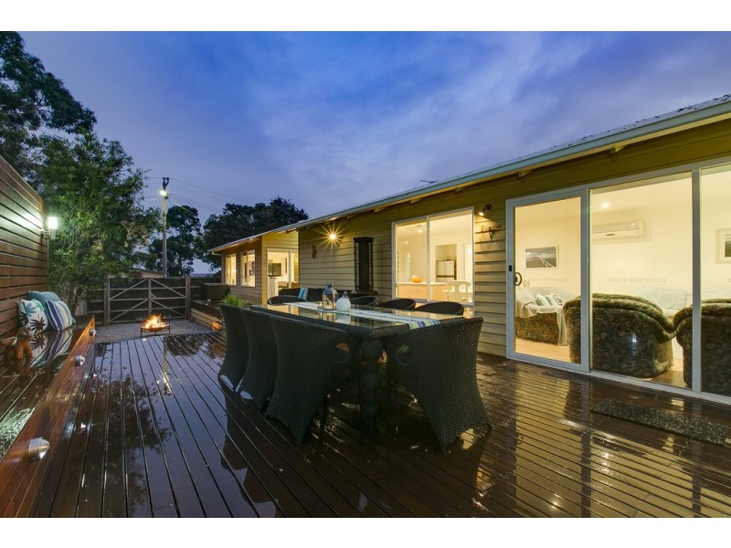 14 Walton Street, Cowes VIC 3922