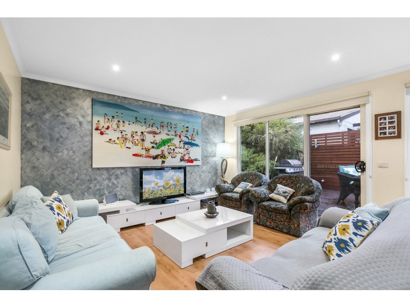 14 Walton Street, Cowes VIC 3922