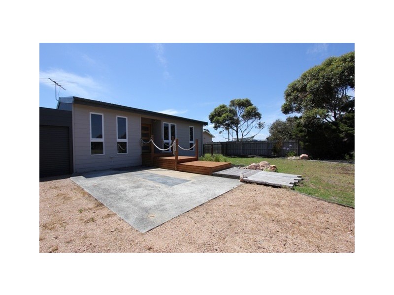 2 Seesburg Street, Cape Woolamai VIC 3925