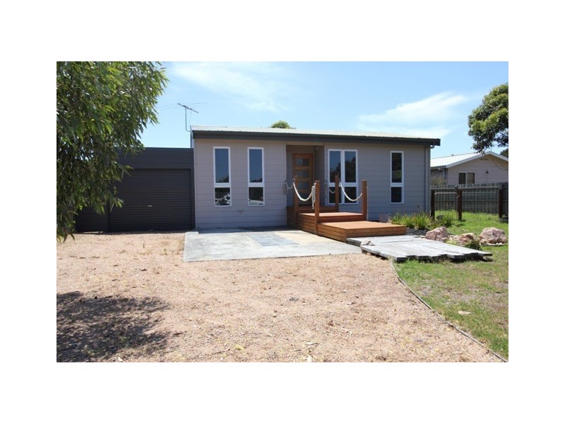 2 Seesburg Street, Cape Woolamai VIC 3925