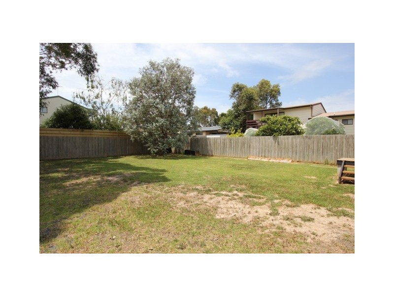 15 Wimbledon Road, Wimbledon Heights VIC 3922