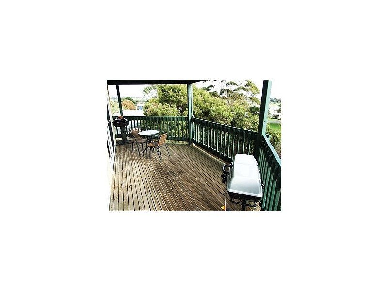 42 Bayview Drive, Cowes VIC 3922