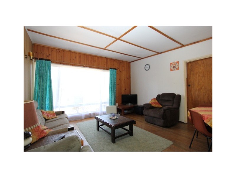 16 Plover Street, Cowes VIC 3922