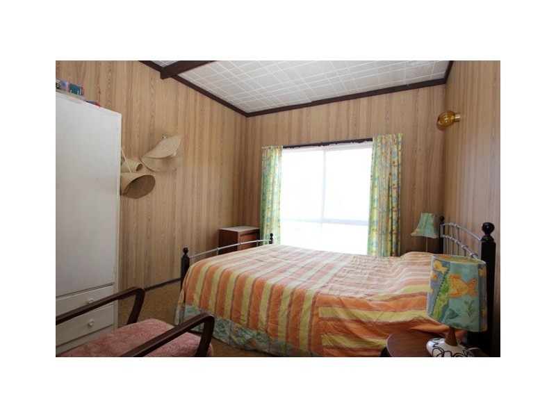 16 Plover Street, Cowes VIC 3922