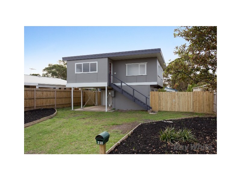 318 Settlement Road, Cowes VIC 3922