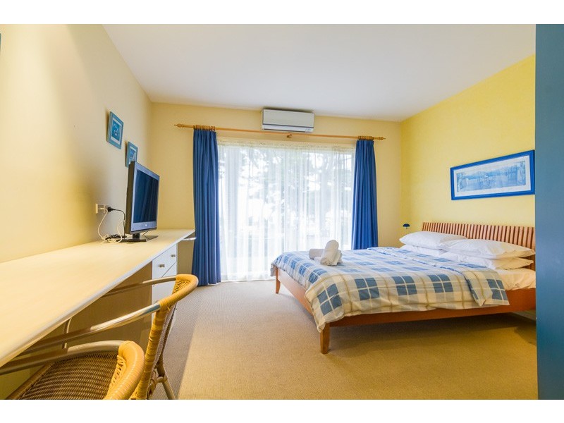 104/1 The Esplanade, Cowes VIC 3922