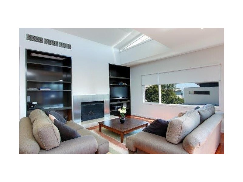 1/2 Hartley Street, Cowes VIC 3922