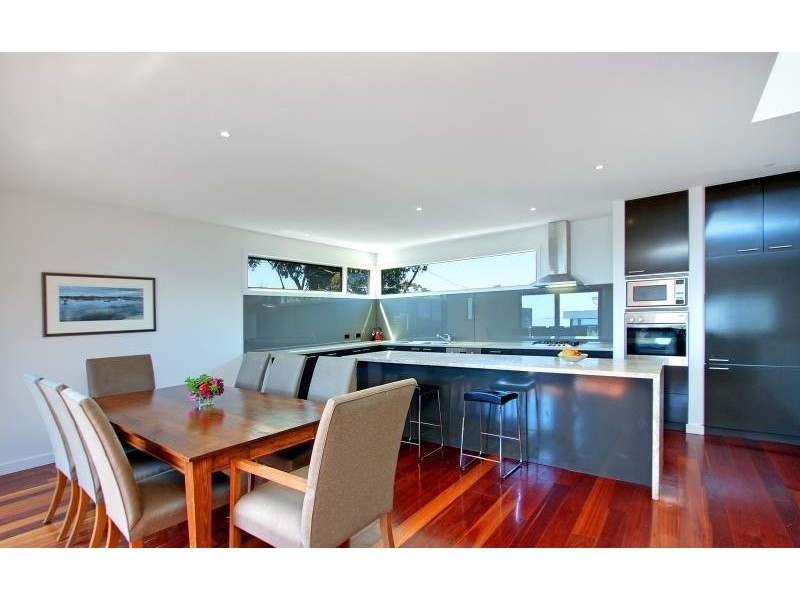1/2 Hartley Street, Cowes VIC 3922
