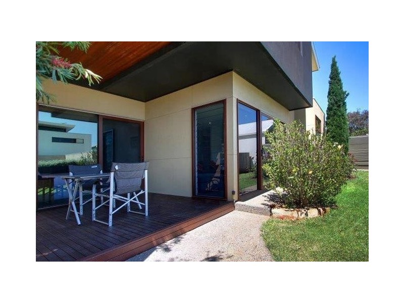 1/2 Hartley Street, Cowes VIC 3922