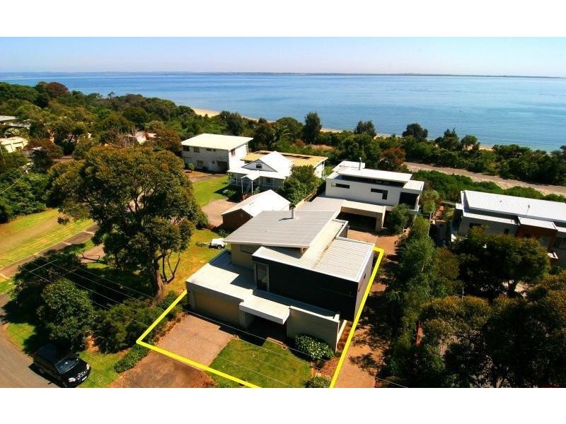 1/2 Hartley Street, Cowes VIC 3922