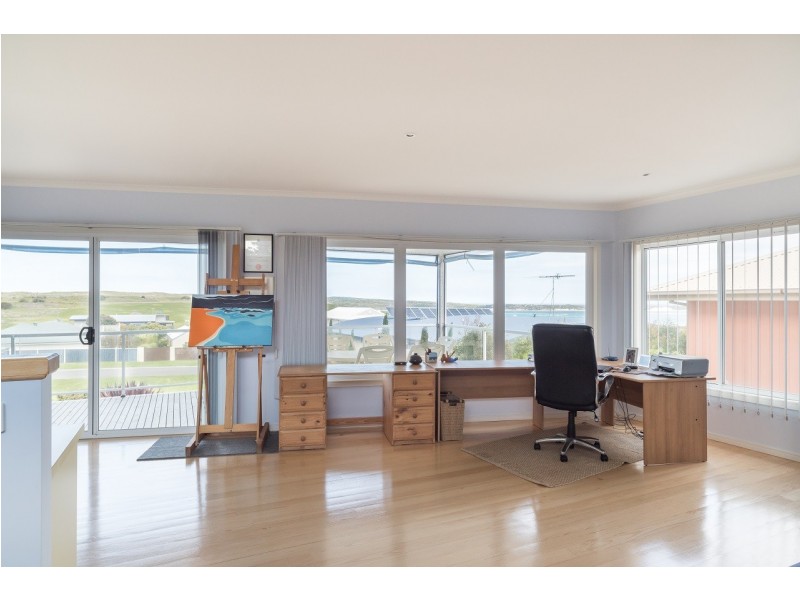 64 Shetland Heights Road, San Remo VIC 3925