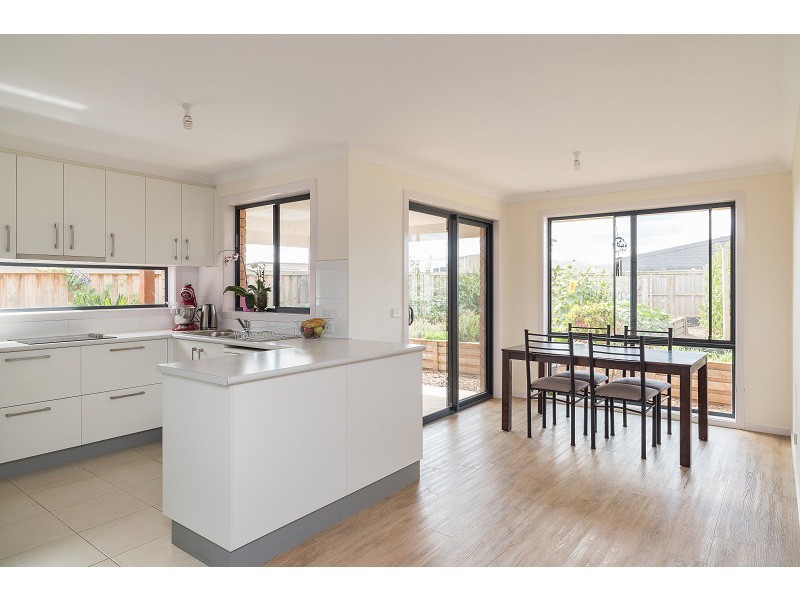 5 Grampian Bvld, Cowes VIC 3922