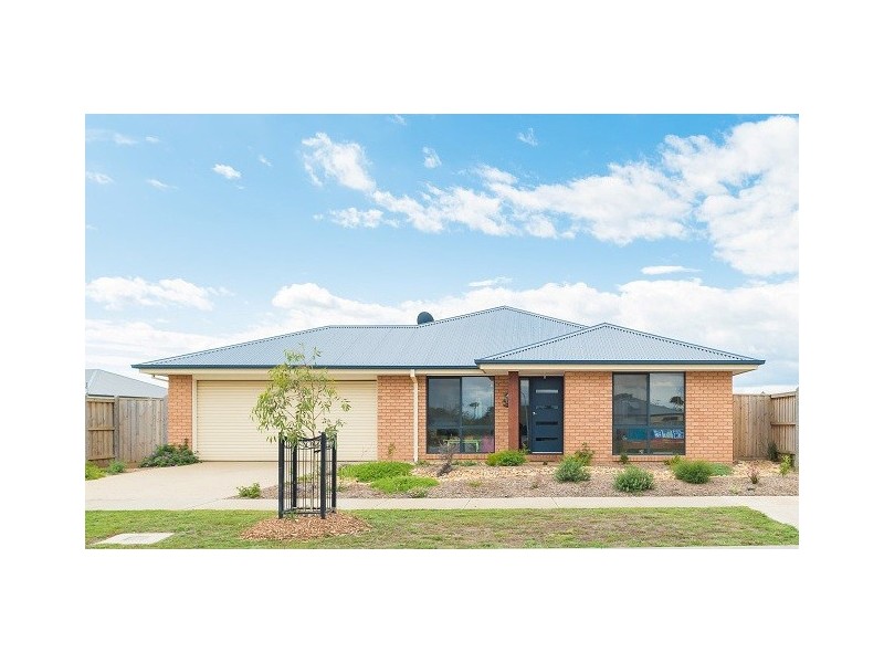 5 Grampian Bvld, Cowes VIC 3922
