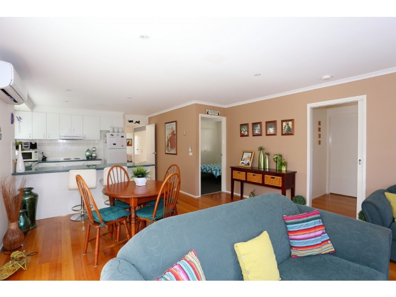 4 Chloe Close, Cowes VIC 3922