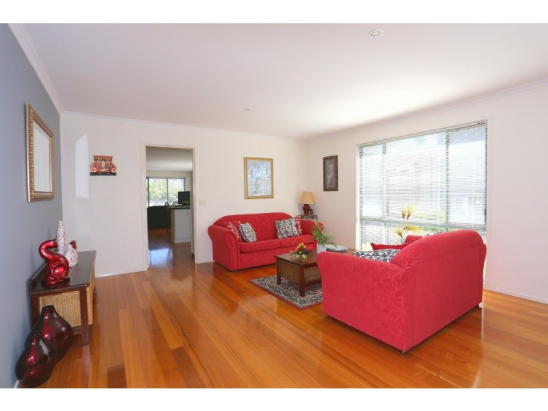 4 Chloe Close, Cowes VIC 3922