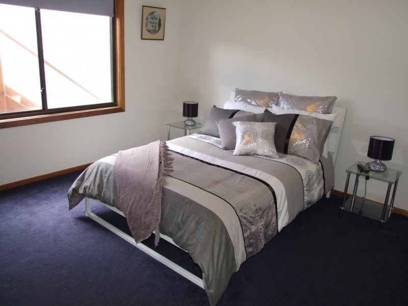 1B Bayview Avenue, Surf Beach VIC 3922