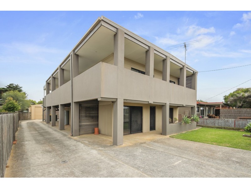 44 Sunderland Bay Road, Sunderland Bay VIC 3922