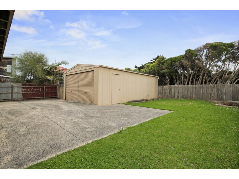 44 Sunderland Bay Road, Sunderland Bay VIC 3922