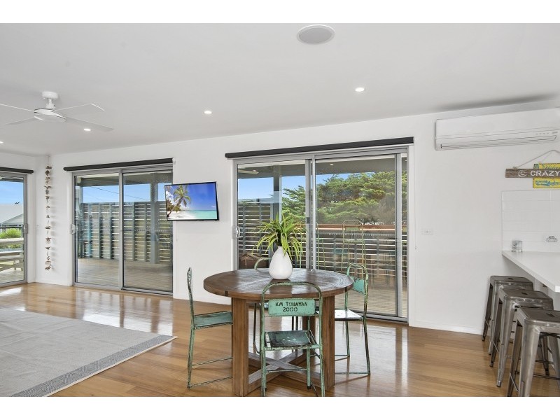 17 Highview Cres, Surf Beach VIC 3922
