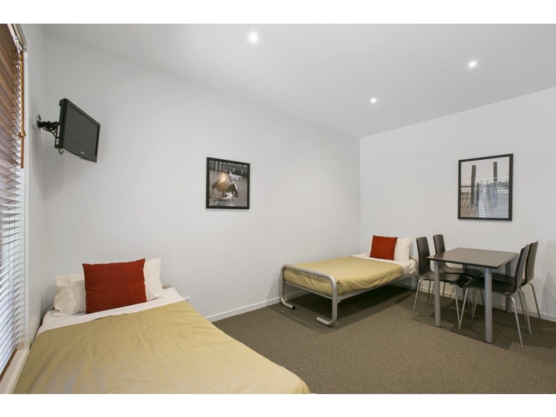 447/2-3 The Esplanade, Cowes VIC 3922