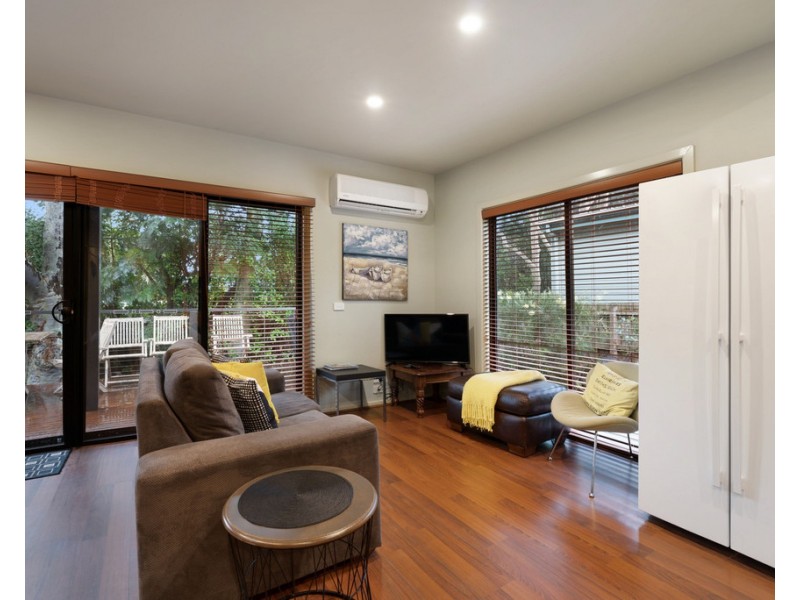 44 Red Rocks Road, Cowes VIC 3922