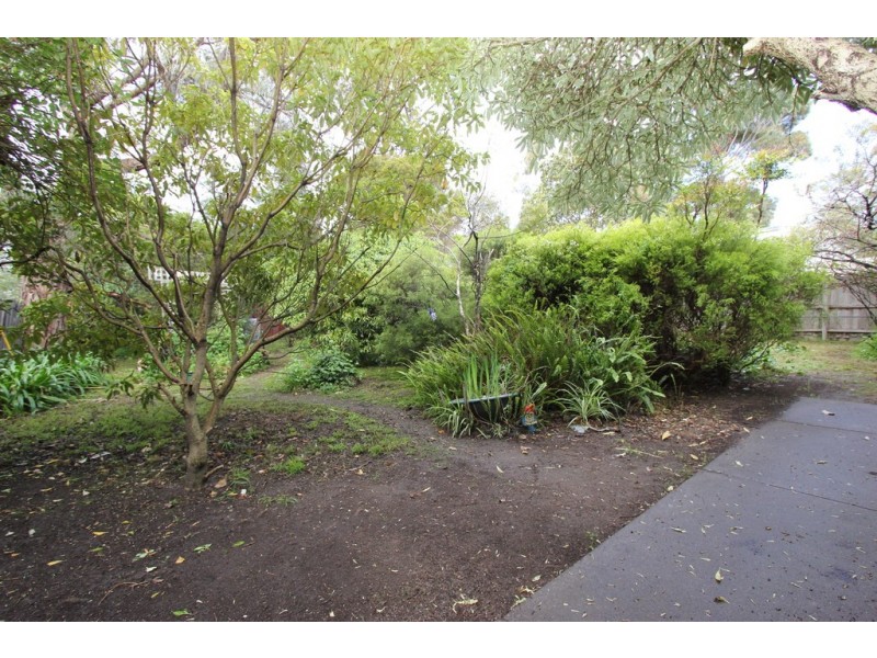 27 McKenzie Road, Cowes VIC 3922