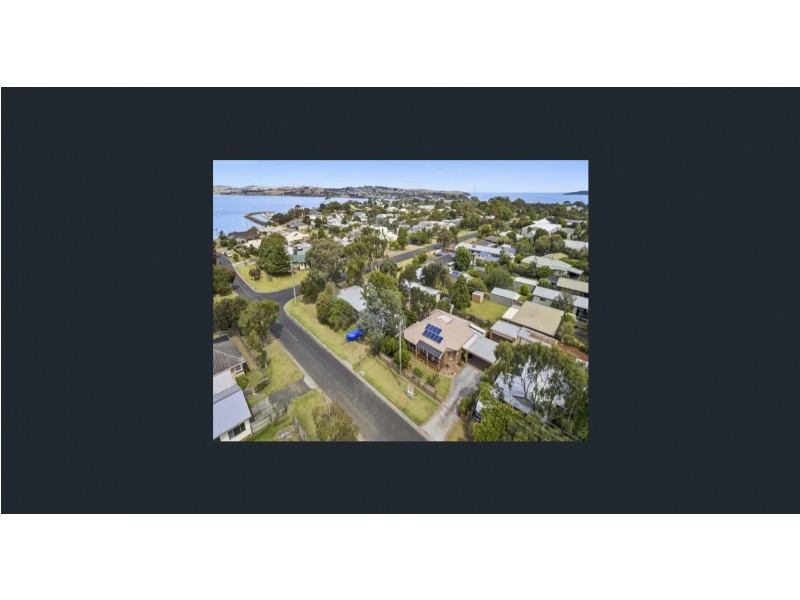 10 Malcliff Road, Newhaven VIC 3925