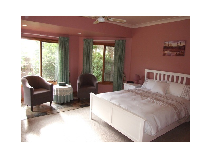 10 Malcliff Road, Newhaven VIC 3925