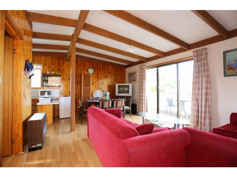 24 Galleon Crescent, Sunset Strip VIC 3922