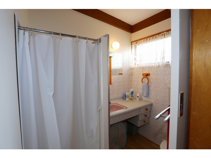 24 Galleon Crescent, Sunset Strip VIC 3922