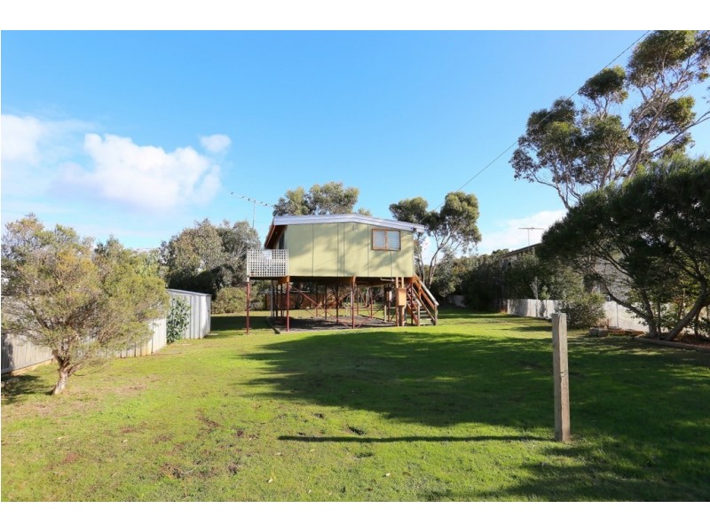 24 Galleon Crescent, Sunset Strip VIC 3922