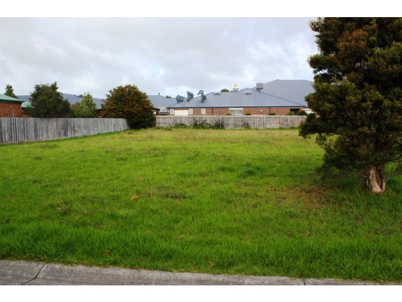 21 Carapooka Way, Cowes VIC 3922