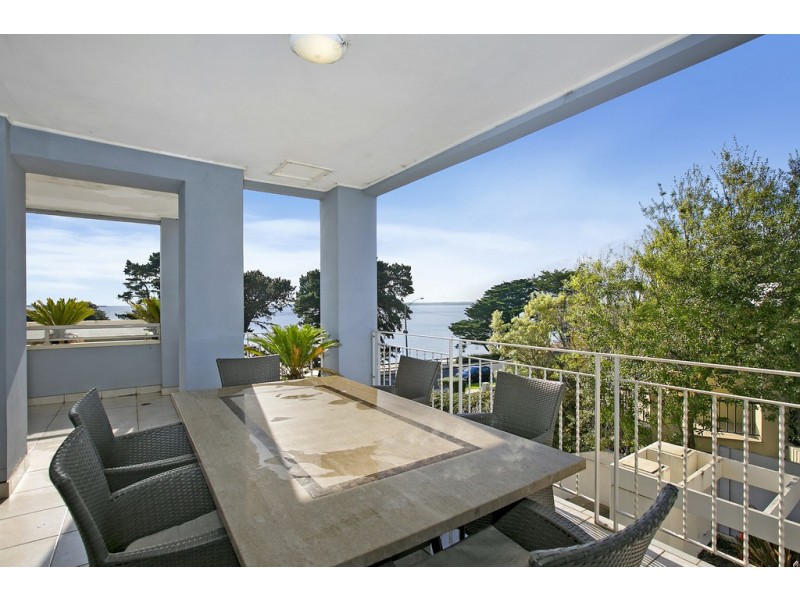 2/20 The Esplanade, Cowes VIC 3922