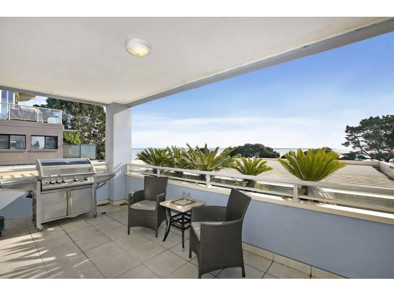 2/20 The Esplanade, Cowes VIC 3922