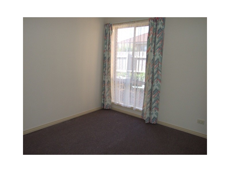 1/52-54 Genista Street, San Remo VIC 3925