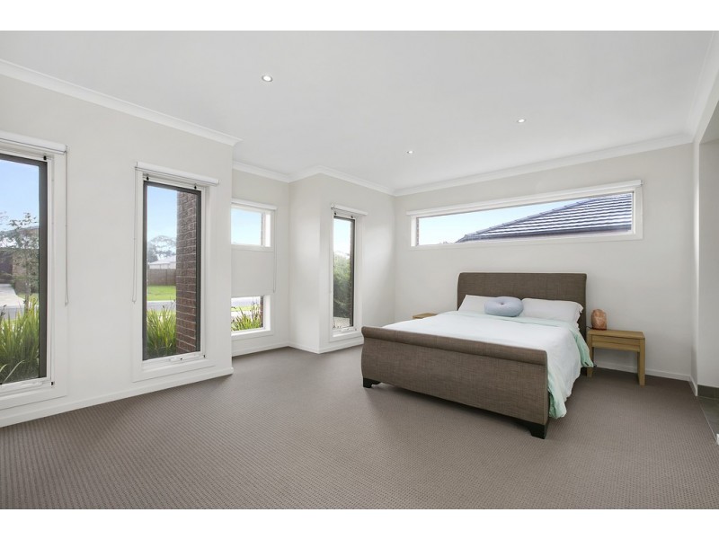 33 Wagtail Way, Cowes VIC 3922