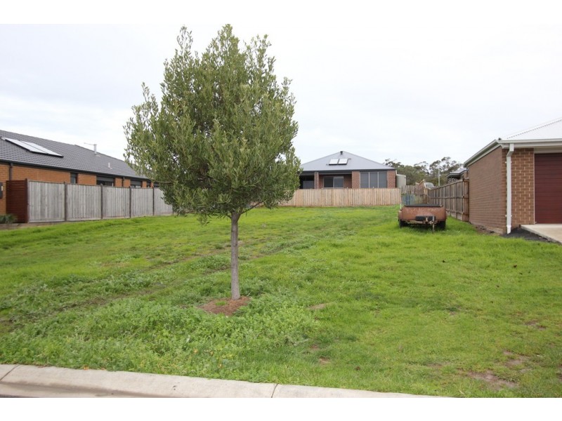 5 Boobook Grove, Cowes VIC 3922