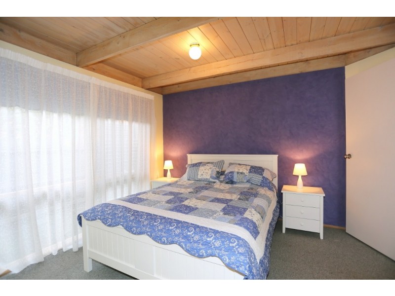 8 Honeyeater Drive, Silverleaves VIC 3922