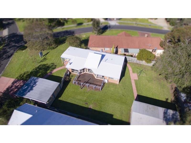 8 Honeyeater Drive, Silverleaves VIC 3922