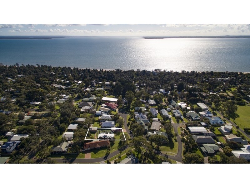 8 Honeyeater Drive, Silverleaves VIC 3922
