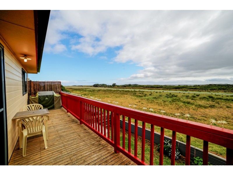 2/82 Lantana Road, Cape Woolamai VIC 3925