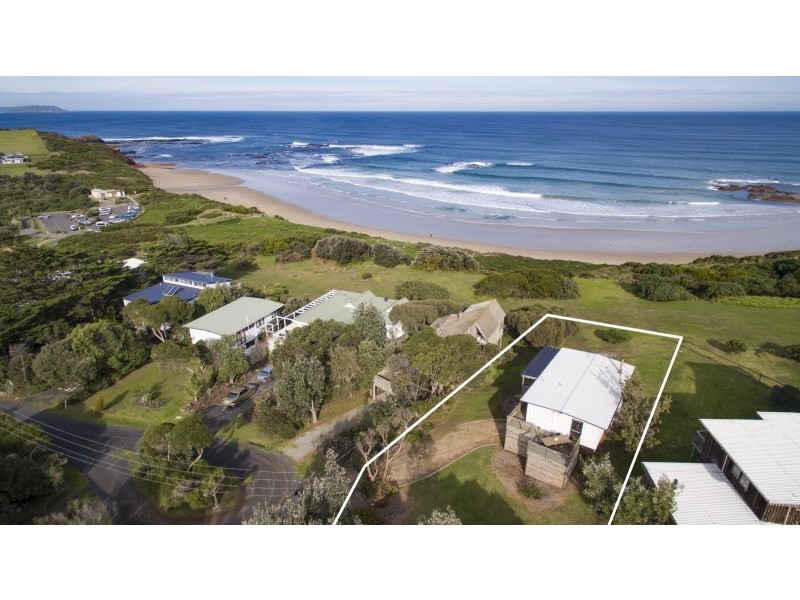 15 Beach Court, Smiths Beach VIC 3922