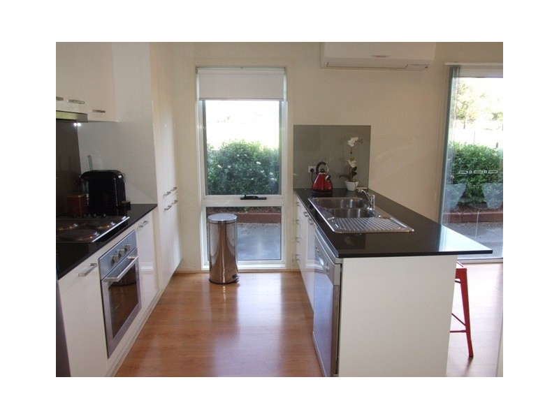 4/2 Kate Court, Cowes VIC 3922