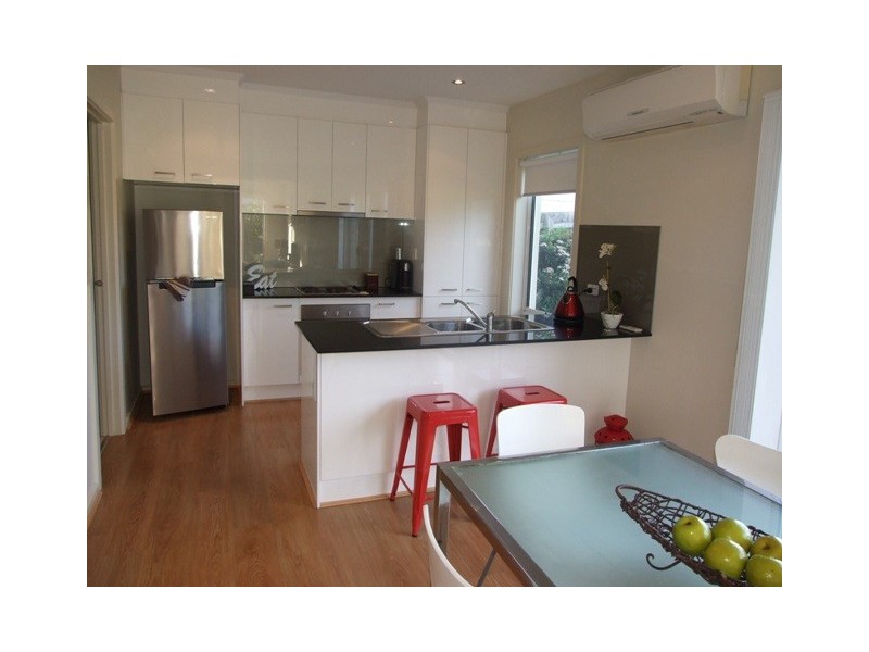 4/2 Kate Court, Cowes VIC 3922