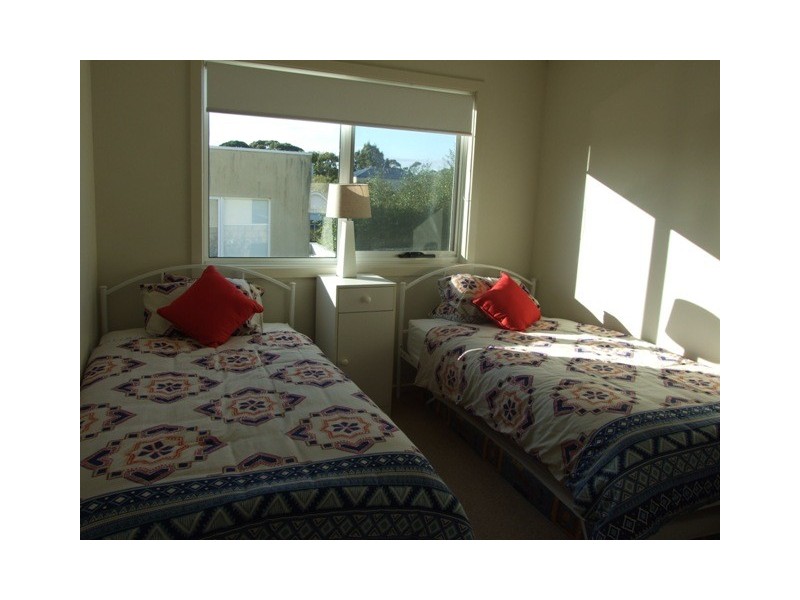 4/2 Kate Court, Cowes VIC 3922