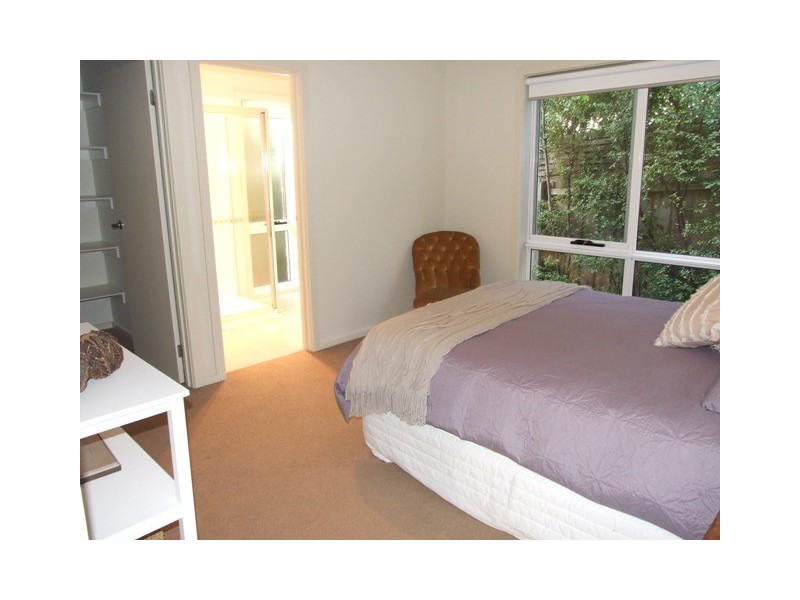 4/2 Kate Court, Cowes VIC 3922