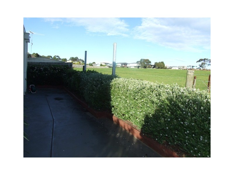 4/2 Kate Court, Cowes VIC 3922