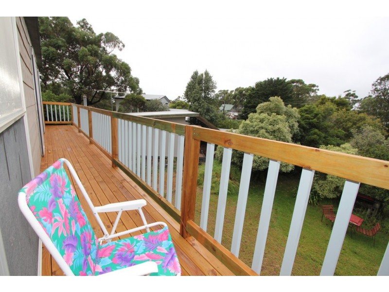 2 Bay Court, Cowes VIC 3922