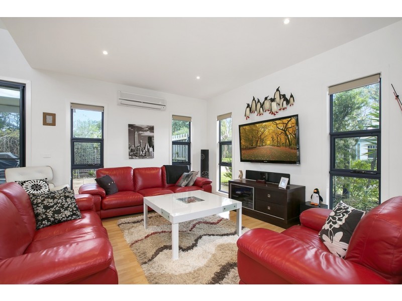 2 Katherine Circuit, Cowes VIC 3922